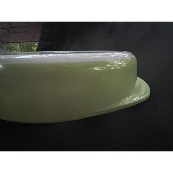 Vintage Pyrex 227 Lime Green Milk Glass Bakeware Casserole Dish 8" - Picture 5 of 10